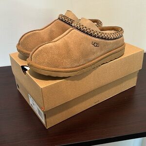 UGG Tasman Slipper / Slides